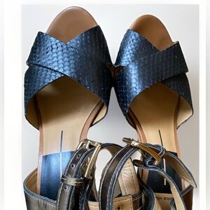 Dolce Vita Python Wooden Wedge Sandals. Size 8.5